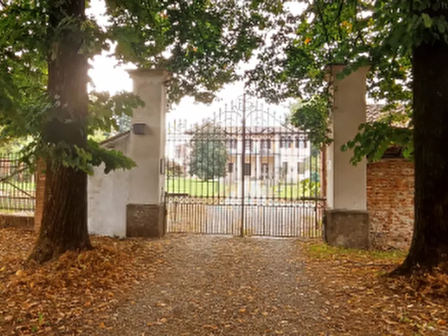 Immagine 4 di Terreno agricolo in vendita  in Via Borgomaneri a Rozzano