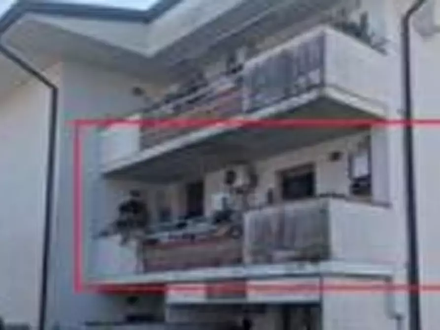 Immagine 3 di Appartamento in vendita  in Via Lignano Sabbiadoro  a Latisana
