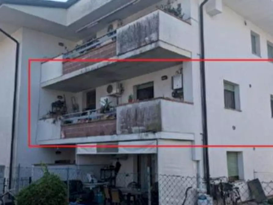 Immagine 9 di Appartamento in vendita  in Via Lignano Sabbiadoro  a Latisana