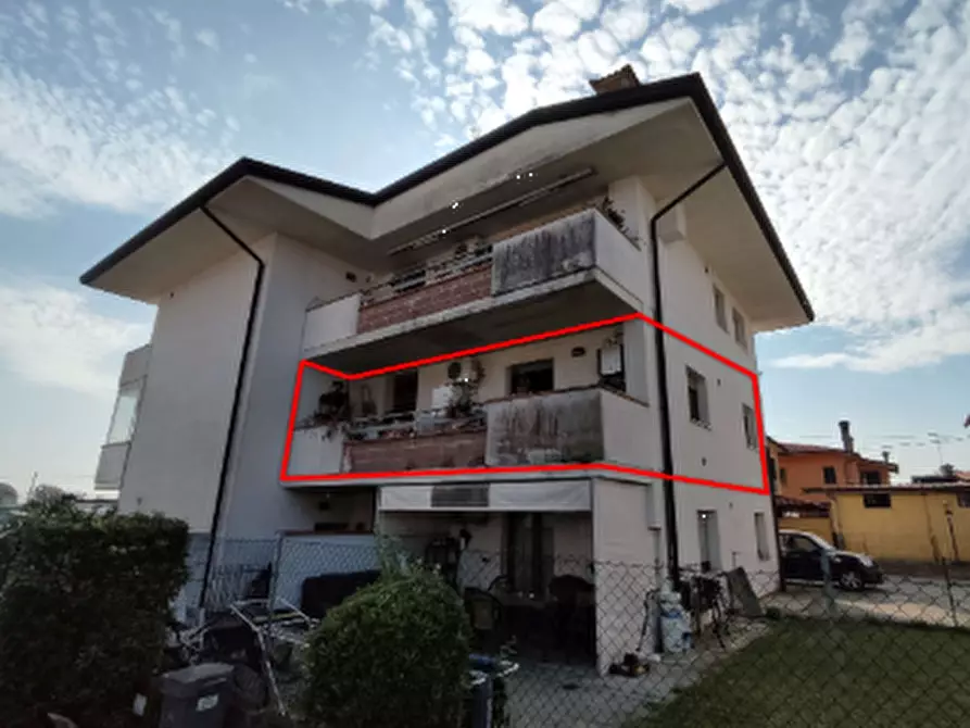 Immagine 1 di Appartamento in vendita  in Via Lignano Sabbiadoro  a Latisana