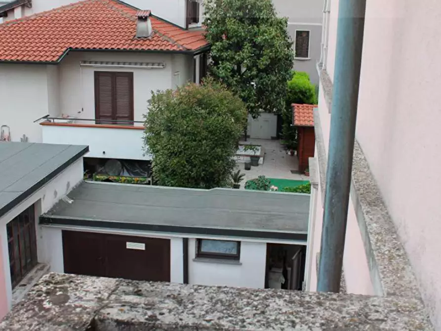 Immagine 3 di Villa in vendita  in Via della Liberazione a Gallarate