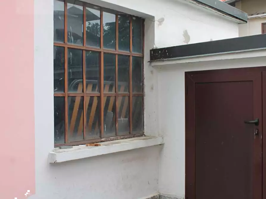 Immagine 7 di Villa in vendita  in Via della Liberazione a Gallarate