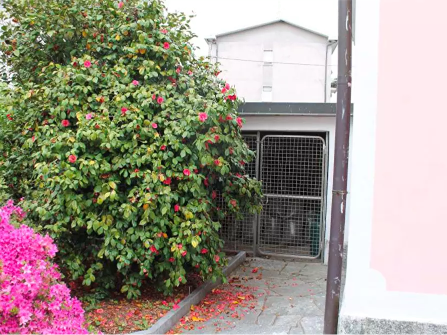 Immagine 10 di Villa in vendita  in Via della Liberazione a Gallarate