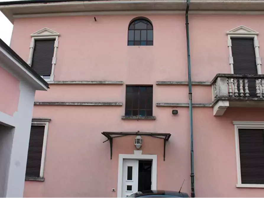 Immagine 18 di Villa in vendita  in Via della Liberazione a Gallarate