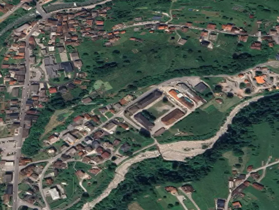 Immagine 10 di Appartamento in vendita  in Largo Giovanni Canciani a Paularo