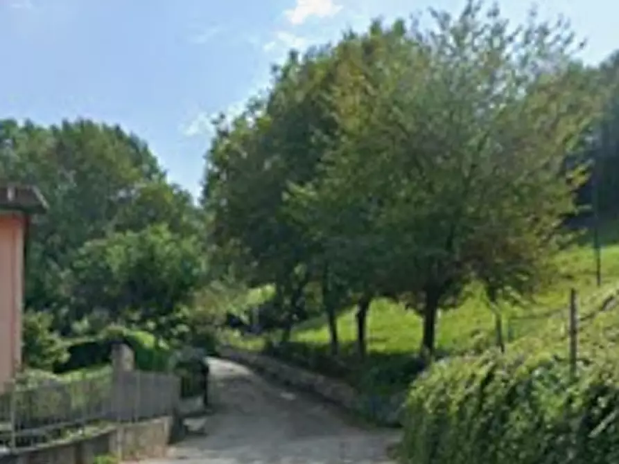 Immagine 4 di Appartamento in vendita  in via Fratelli Mezzarro a Breno