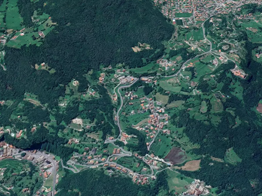 Immagine 8 di Appartamento in vendita  in via Fratelli Mezzarro a Breno