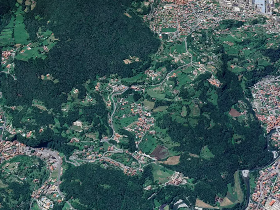 Immagine 9 di Appartamento in vendita  in via Fratelli Mezzarro a Breno