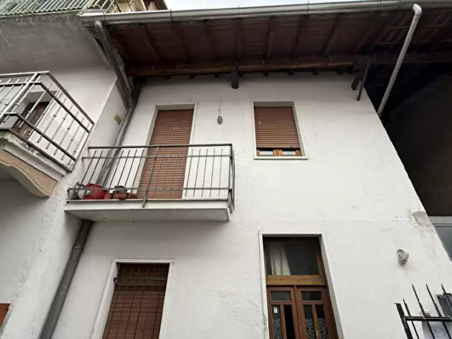 Immagine 7 di Appartamento in vendita  in Via Novara  a Lonate Pozzolo