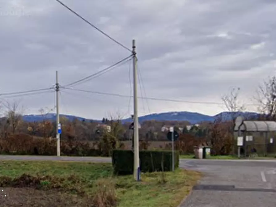 Immagine 10 di Negozio in vendita  in Via Giuseppe Garibaldi  a Osoppo