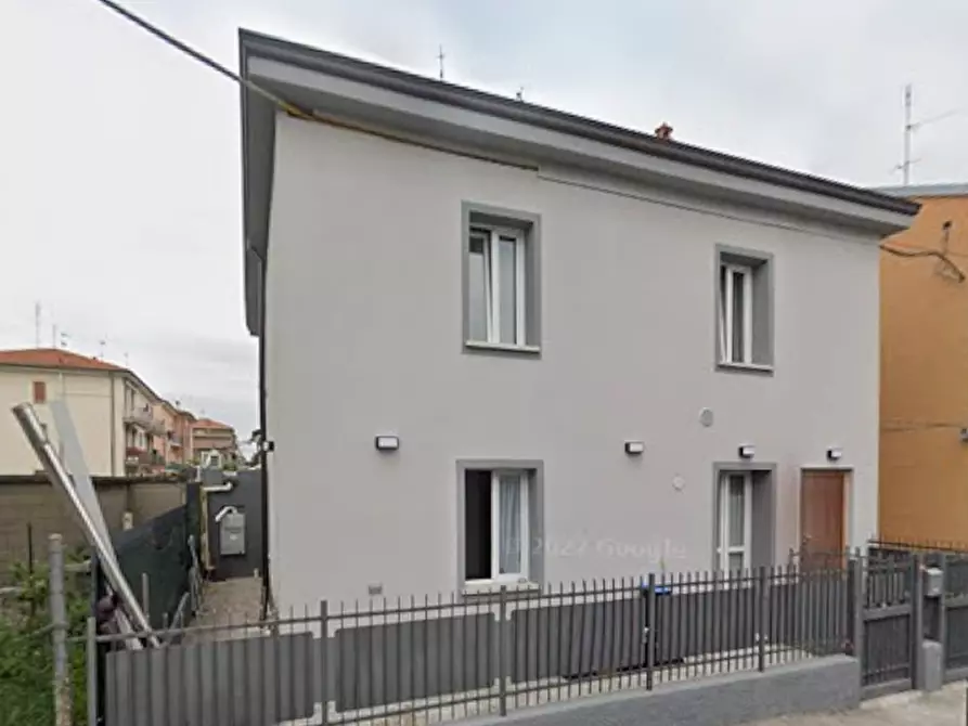 Immagine 8 di Appartamento in vendita  in Via Leone Tolstoj a Limbiate