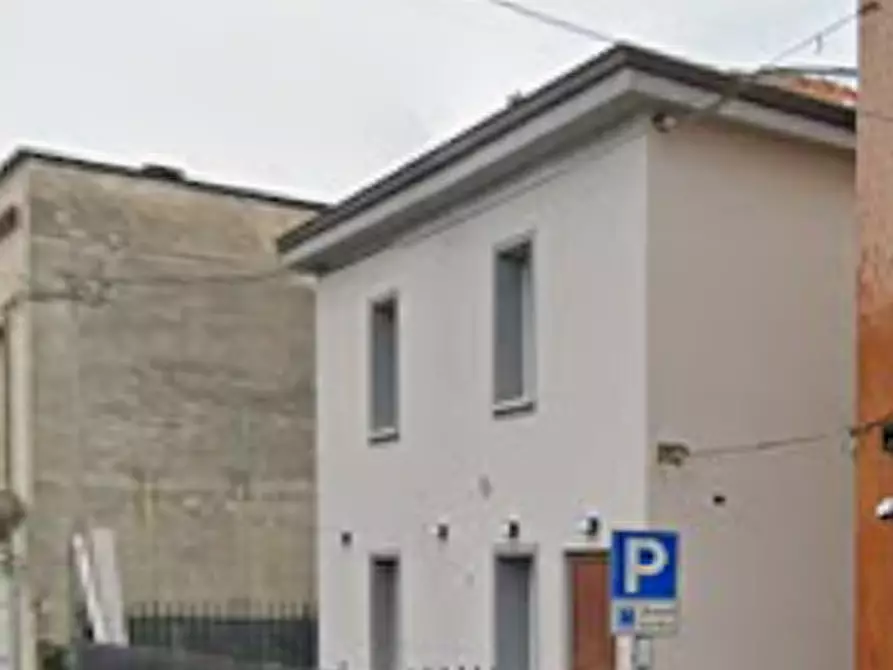 Immagine 10 di Appartamento in vendita  in Via Leone Tolstoj a Limbiate