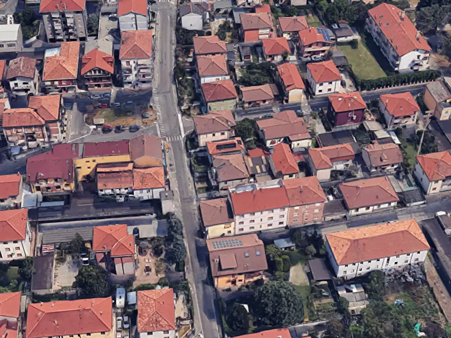 Immagine 14 di Appartamento in vendita  in Via Leone Tolstoj a Limbiate