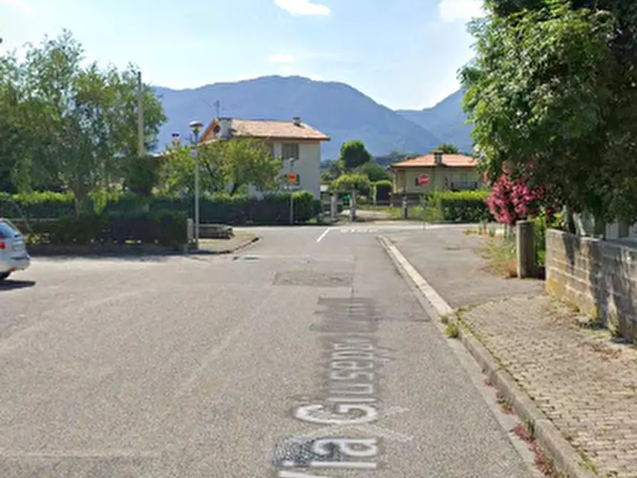 Immagine 6 di Negozio in vendita  in Via Giuseppe Garibaldi  a Osoppo