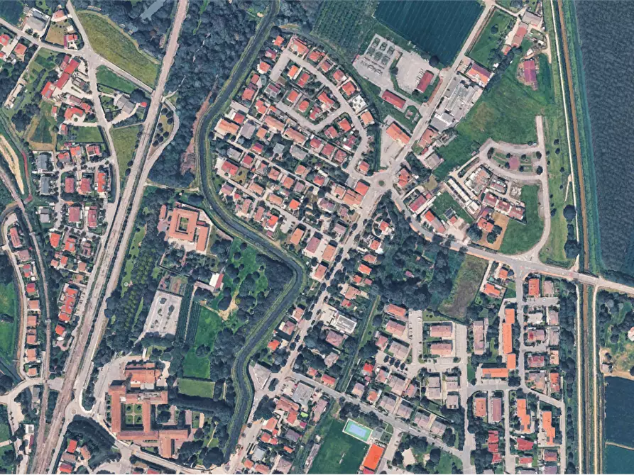 Immagine 1 di Appartamento in vendita  in Via San Pio X a Camposampiero