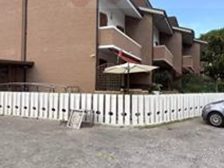 Immagine 4 di Appartamento in vendita  in Via Corrado Alvaro a Fano