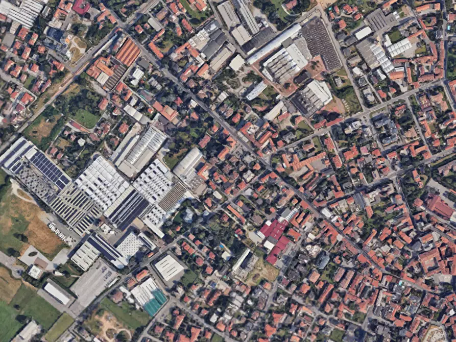 Immagine 1 di Garage in vendita  in Via Giuseppe Garibaldi a Giussano