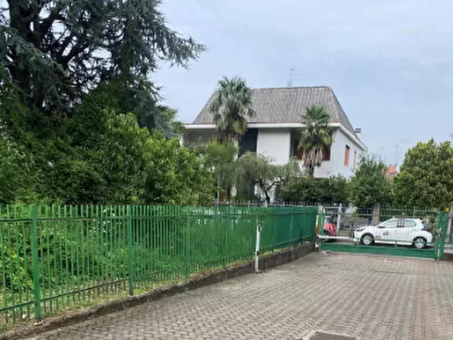 Immagine 4 di Terreno agricolo in vendita  in Via Varese a Garbagnate Milanese