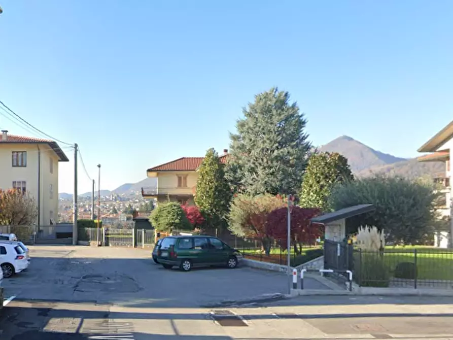 Immagine 6 di Appartamento in vendita  in Via dei Mille a Villa D'almè