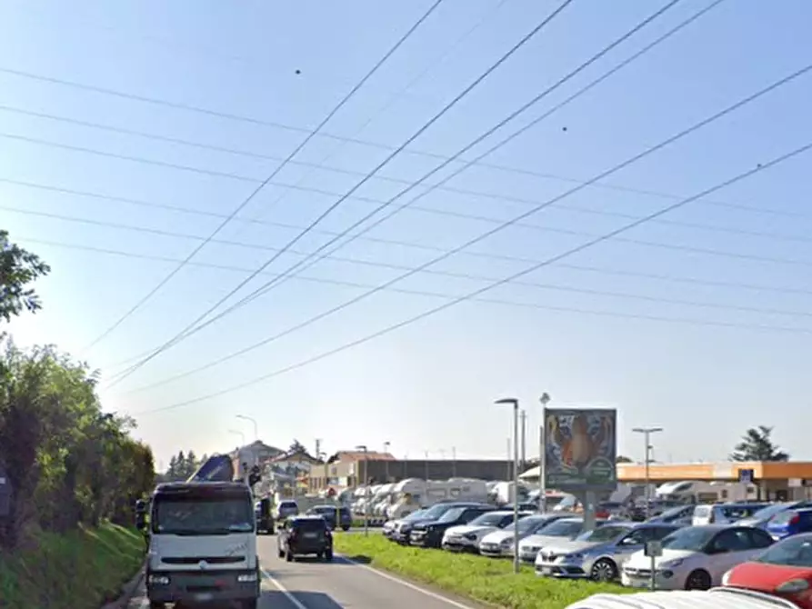 Immagine 6 di Negozio in vendita  in Via Angelo Mazzi a Villa D'almè