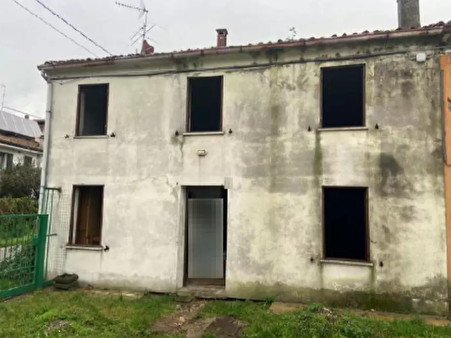 Immagine 1 di Casa indipendente in vendita  in Strada Oriano a Castel D'ario