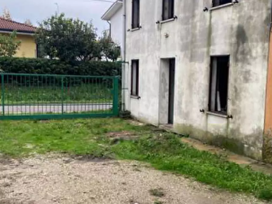 Immagine 18 di Casa indipendente in vendita  in Strada Oriano a Castel D'ario