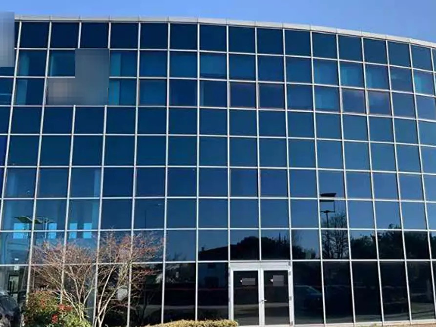 Immagine 1 di Negozio in vendita  in Via Albert Einstein a San Giorgio Di Mantova