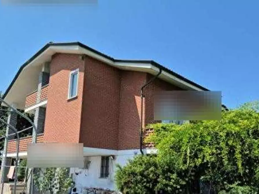 Immagine 1 di Villa in vendita  in Strada Nazionale a Bosconero