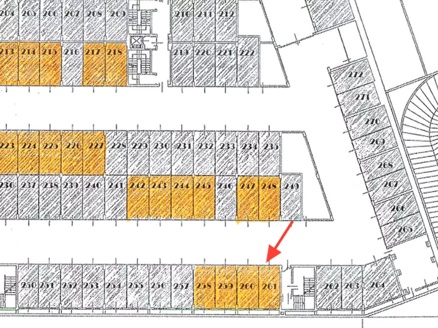 Immagine 13 di Garage in vendita  in Via Envie a Torino