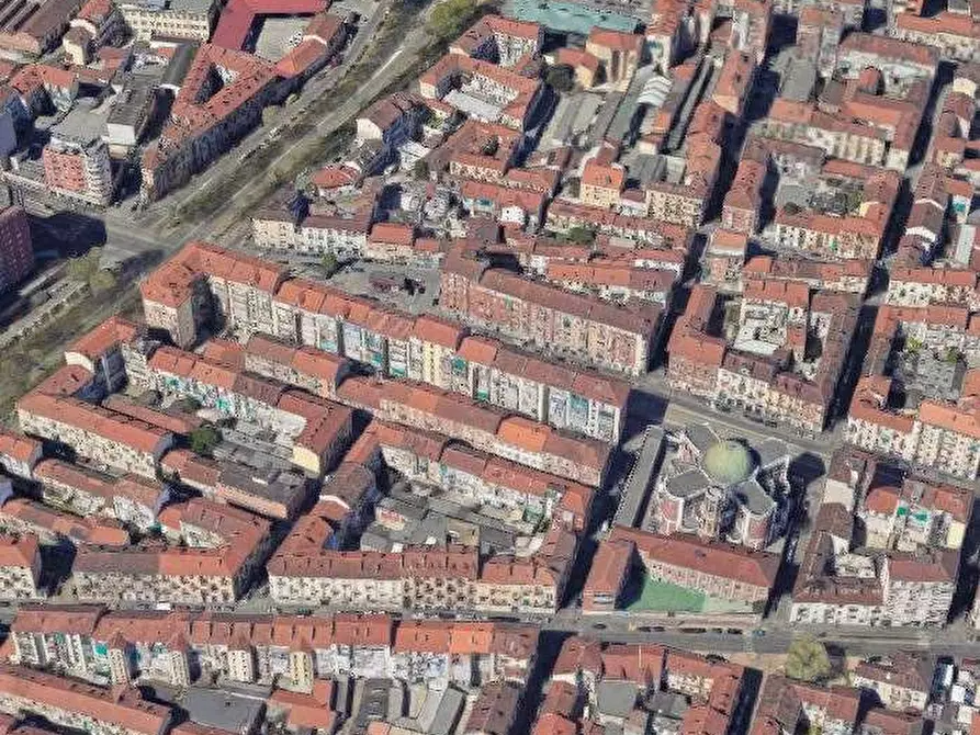 Immagine 11 di Appartamento in vendita  in C.so Giulio Cesare a Torino