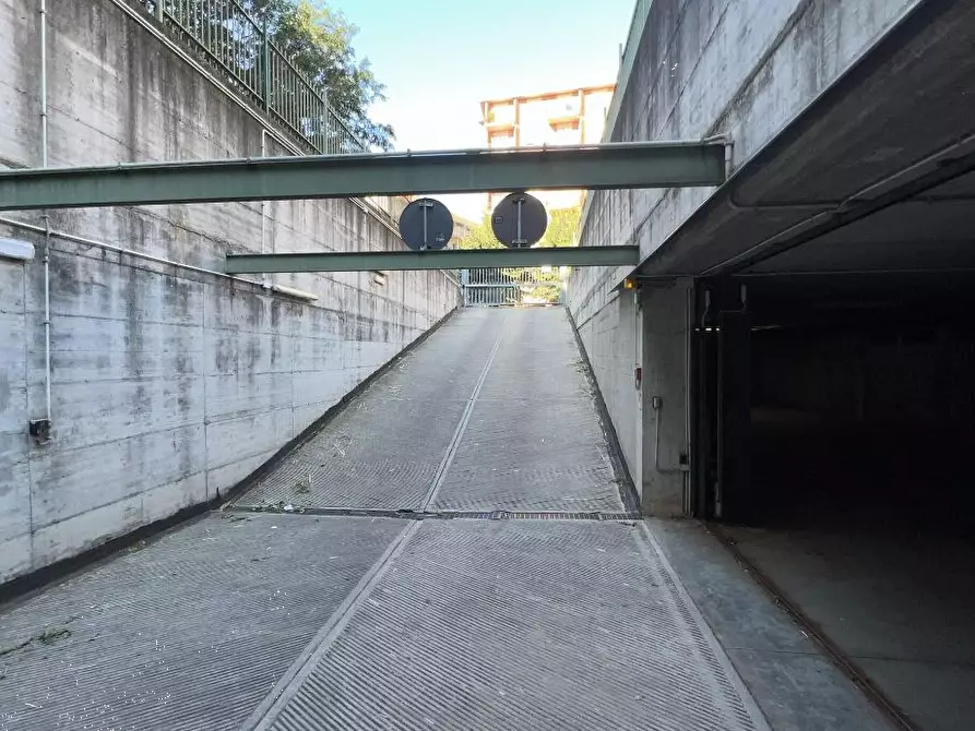 Immagine 11 di Garage in vendita  in Via Domenico Cimarosa  a Torino