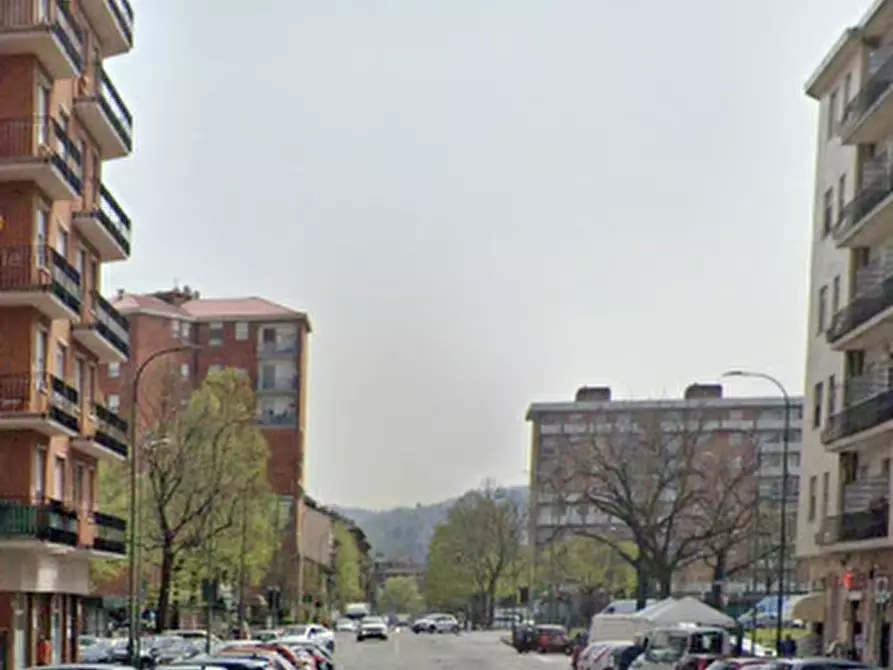 Immagine 4 di Magazzino in vendita  in Via Giovanni Paisiello  a Torino