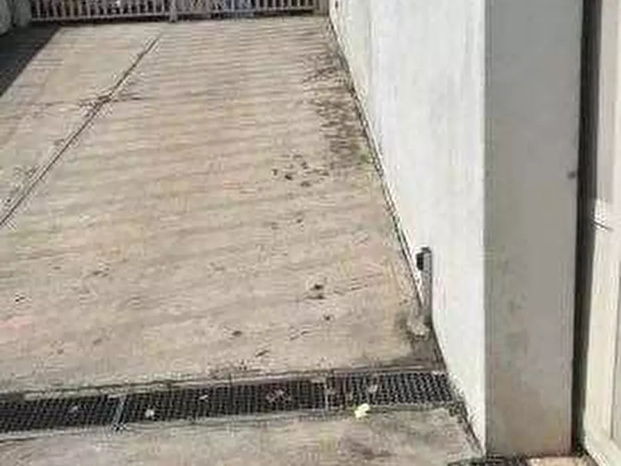 Immagine 4 di Magazzino in vendita  in Via Marengo a San Mauro Torinese