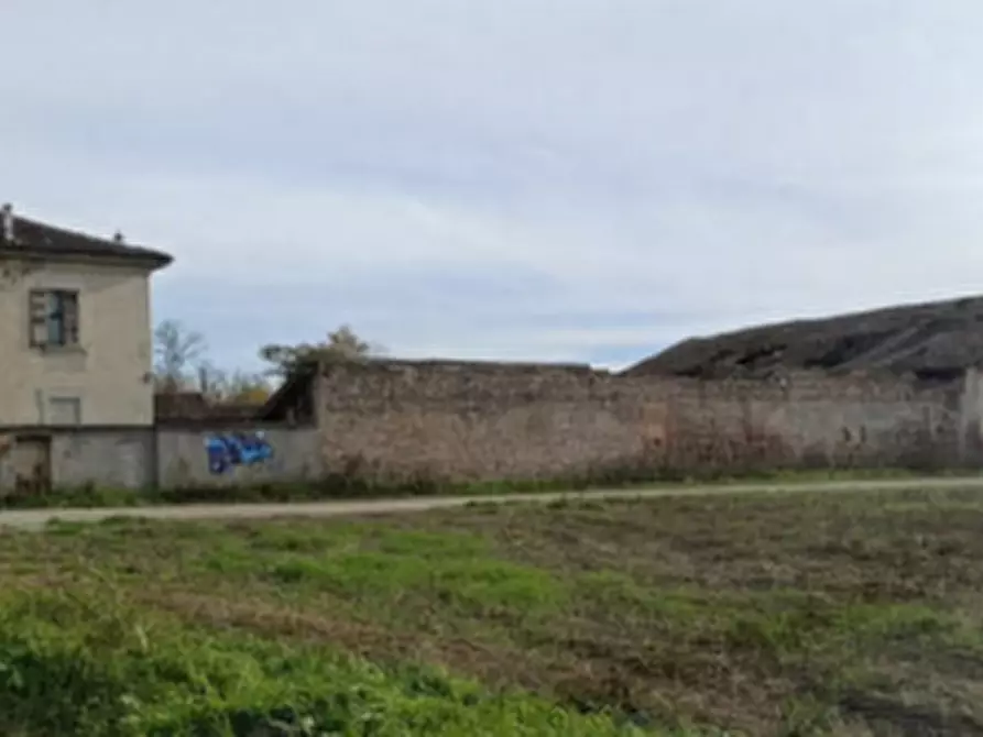 Immagine 3 di Garage in vendita  in Via Veneziana Badalasco a Fara Gera D'adda