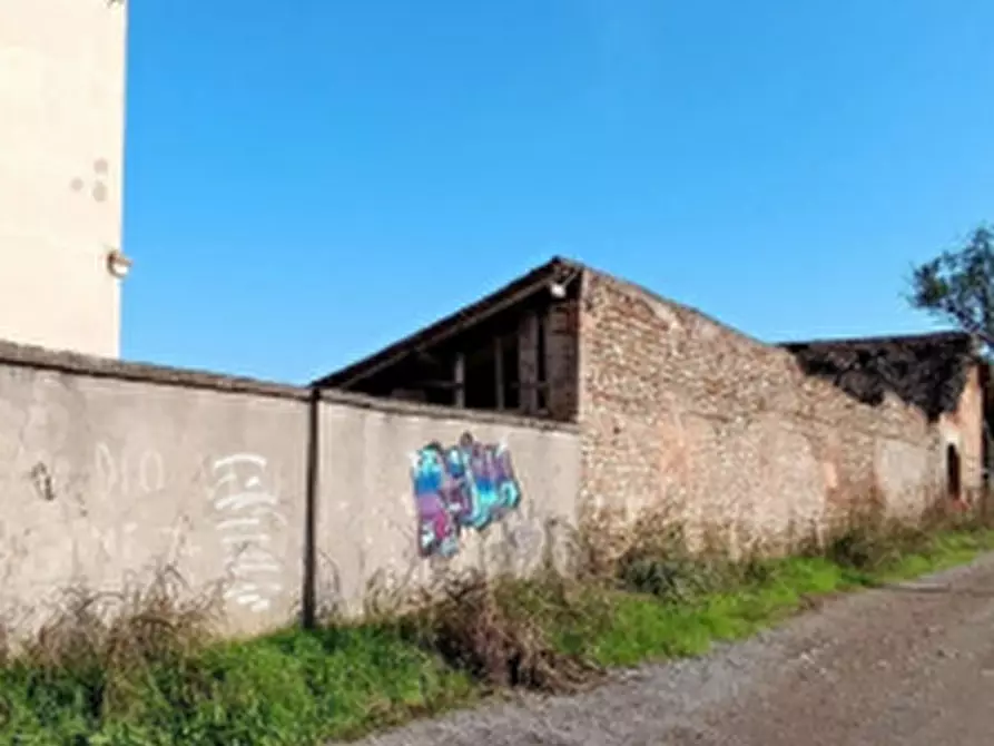 Immagine 8 di Garage in vendita  in Via Veneziana Badalasco a Fara Gera D'adda