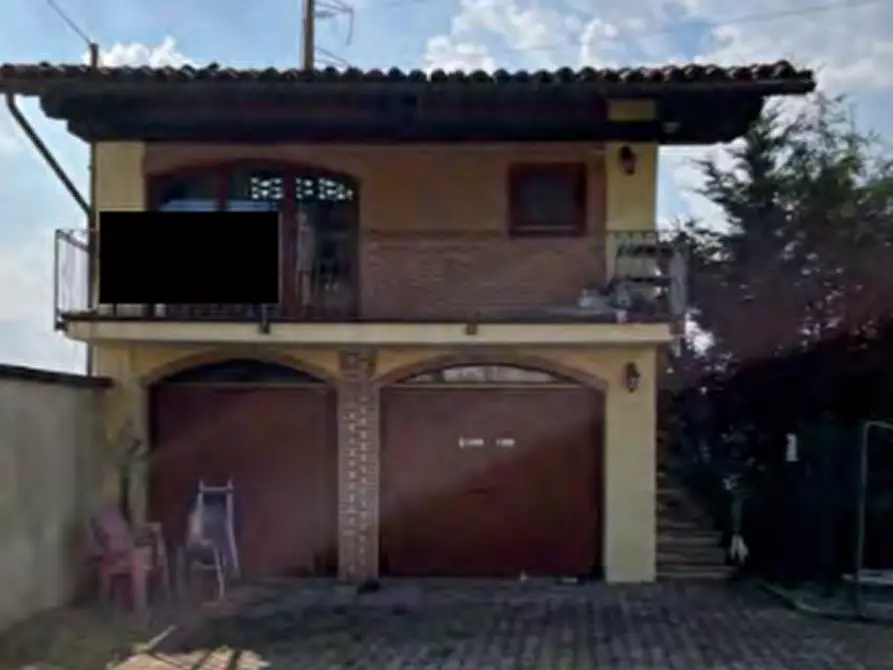 Immagine 4 di Negozio in vendita  in Viale Marconi a Romano Canavese