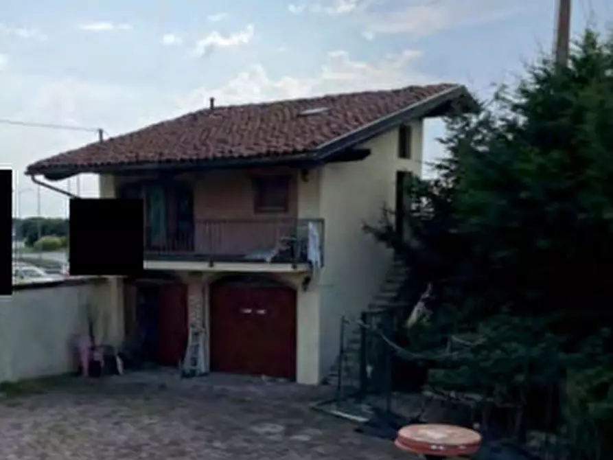 Immagine 5 di Negozio in vendita  in Viale Marconi a Romano Canavese