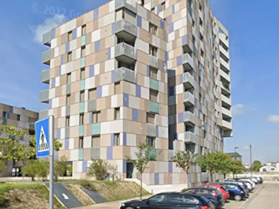 Immagine 10 di Appartamento in vendita  in Viale G. Bosi Maramotti a Ravenna