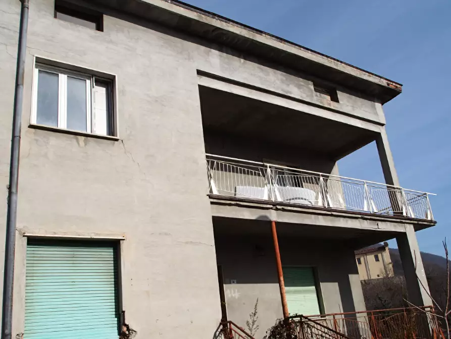Immagine 3 di Casa indipendente in vendita  in via Casucco a Almenno San Bartolomeo