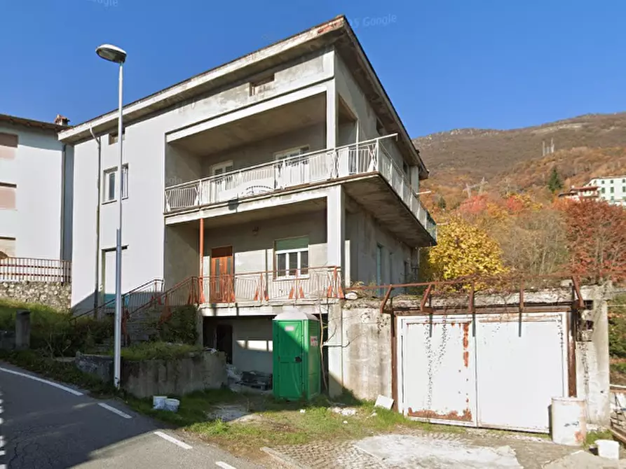 Immagine 11 di Casa indipendente in vendita  in via Casucco a Almenno San Bartolomeo