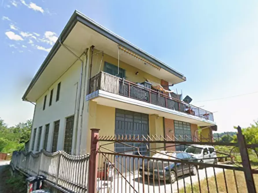 Immagine 4 di Casa indipendente in vendita  in Strada Vecchia per Levone a Rocca Canavese