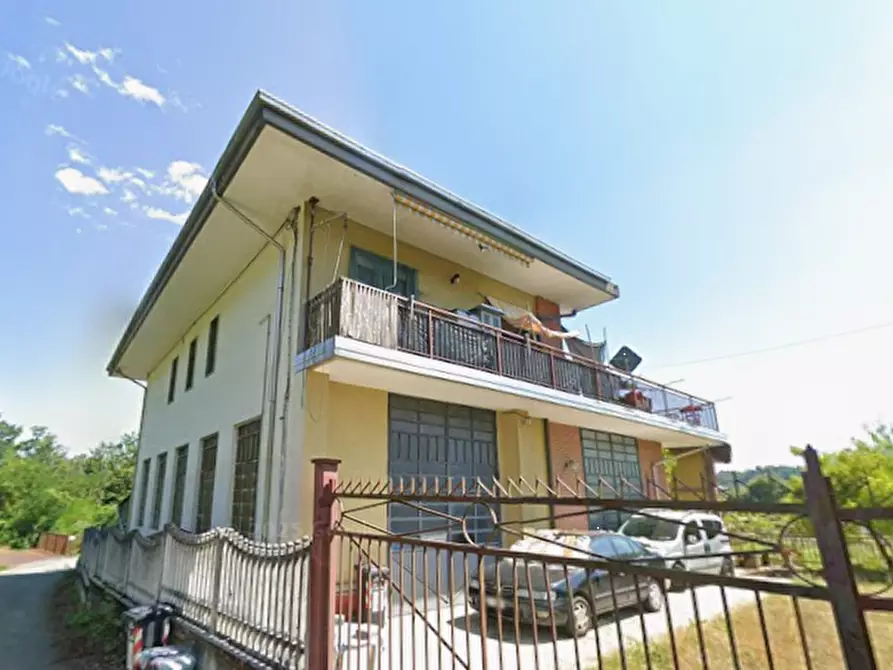 Immagine 1 di Casa indipendente in vendita  in Strada Vecchia per Levone a Rocca Canavese