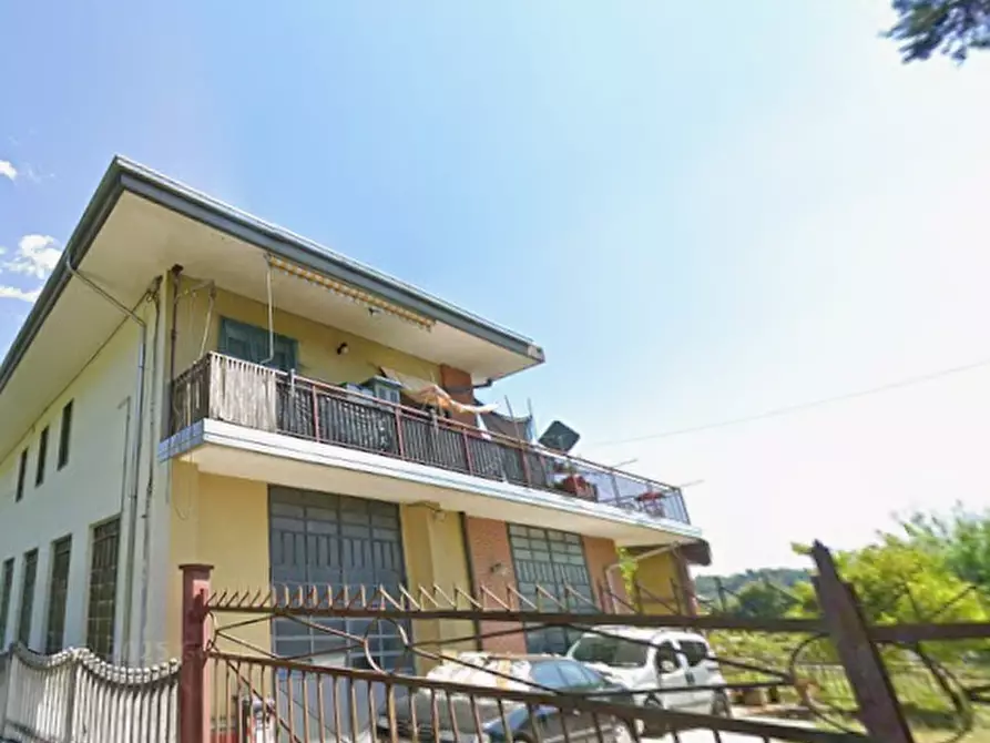 Immagine 13 di Casa indipendente in vendita  in Strada Vecchia per Levone a Rocca Canavese