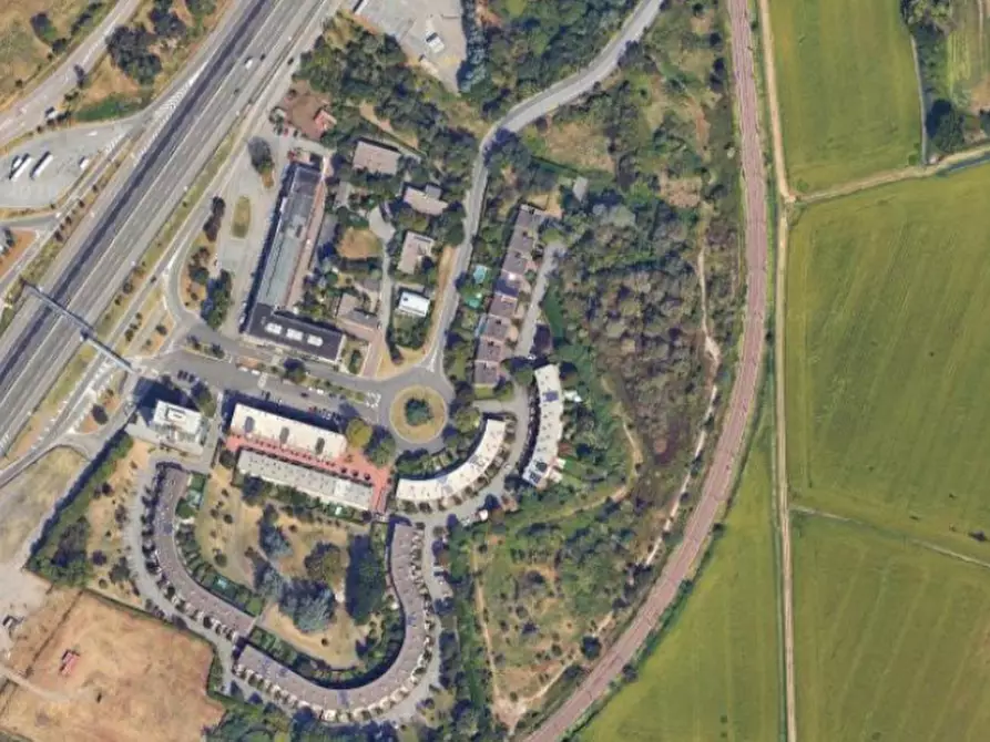 Immagine 5 di Posto auto in vendita  in Via del Mare  a Milano