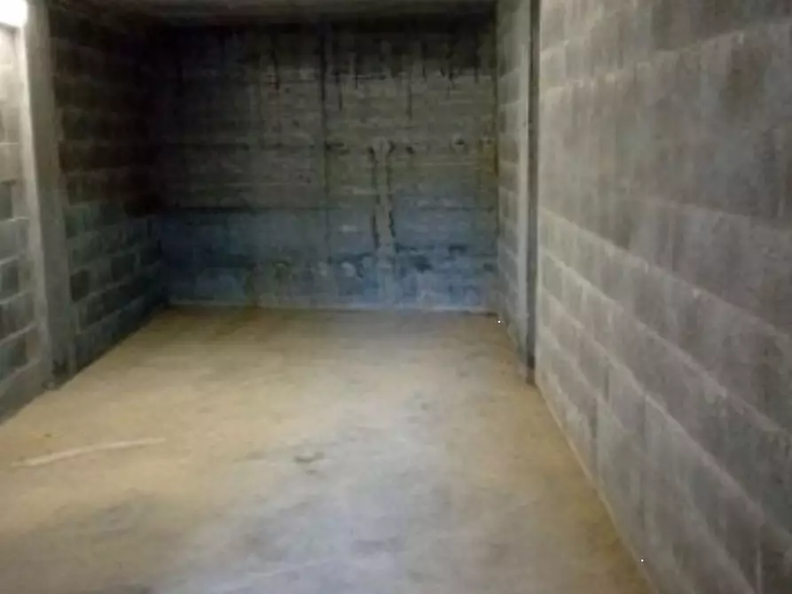 Immagine 2 di Garage in vendita  in Corso Re Arduino a Rivarolo Canavese