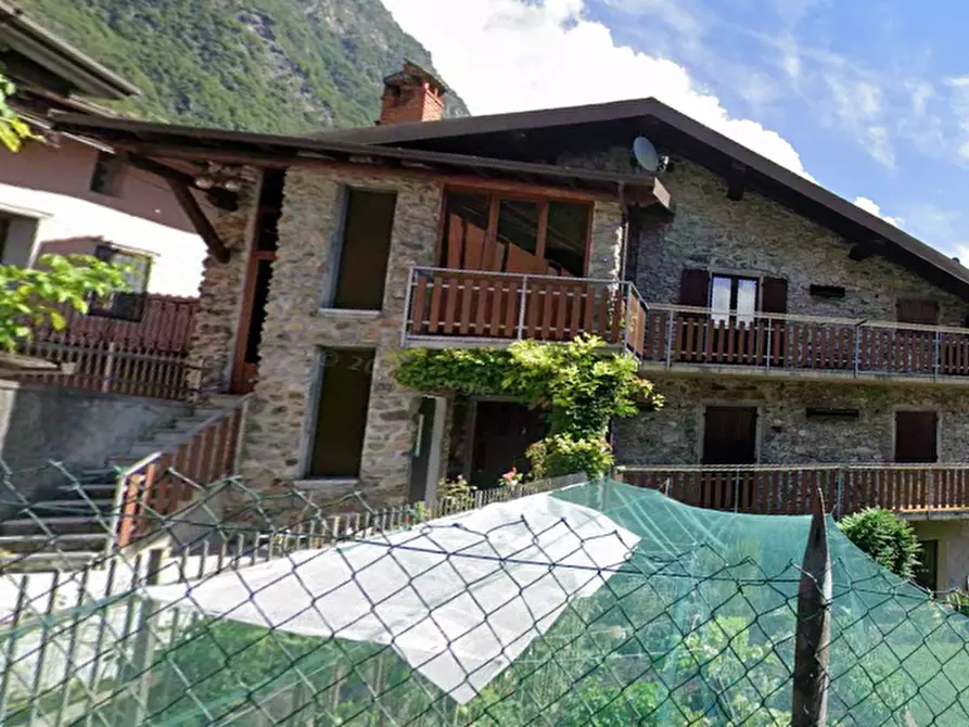 Immagine 6 di Appartamento in vendita  in Via Don Morandi a Valbondione