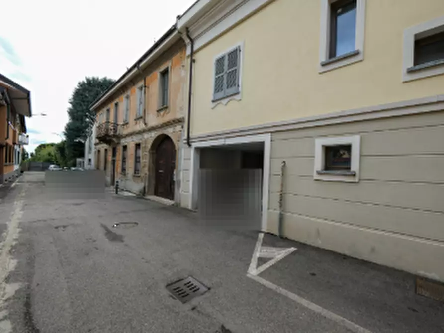 Immagine 7 di Garage in vendita  in Via Dante Alighieri a Arluno