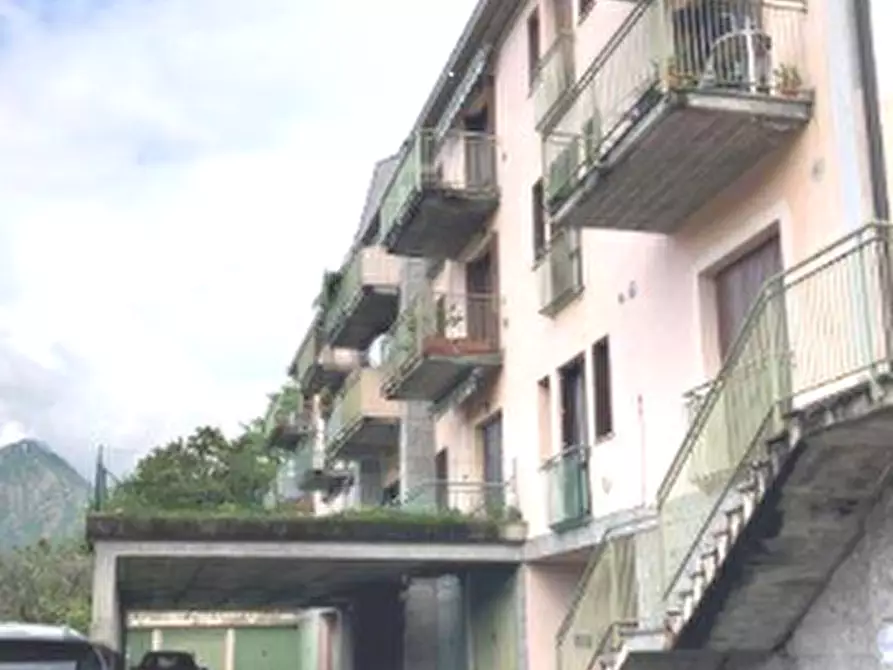 Immagine 7 di Appartamento in vendita  in Via S. Francesco D'Assisi a Lovere