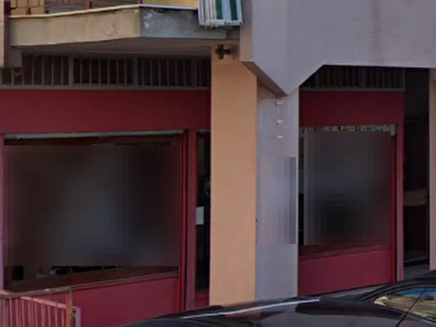 Immagine 7 di Negozio in vendita  in Via Antica di Grugliasco  a Rivoli