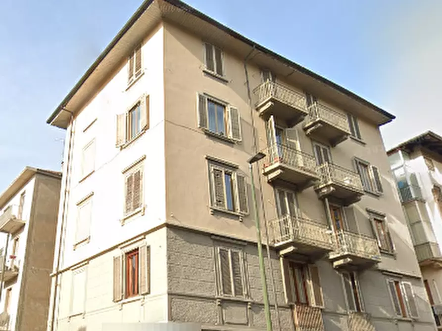 Immagine 10 di Appartamento in vendita  in Via Montanaro a Torino